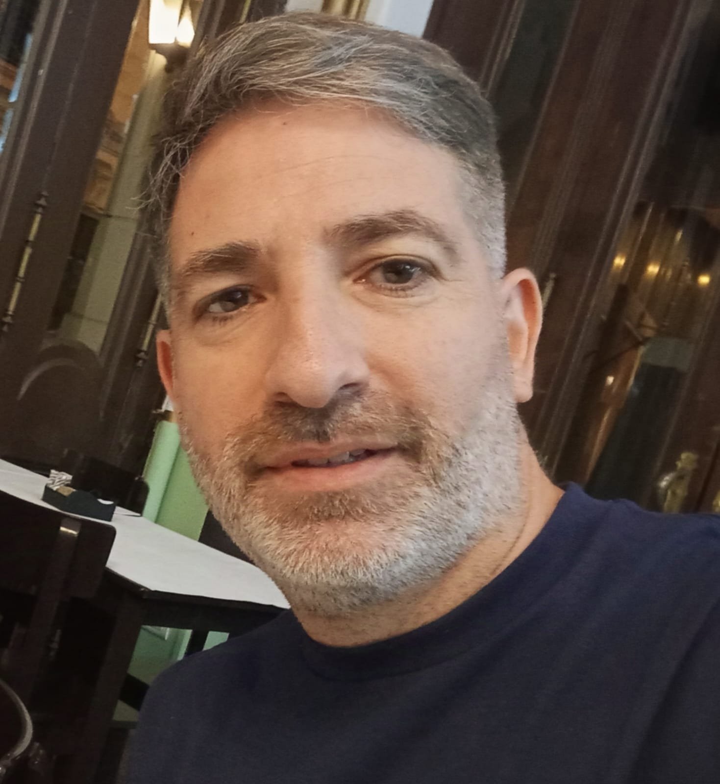 Dr. Javier Sosa